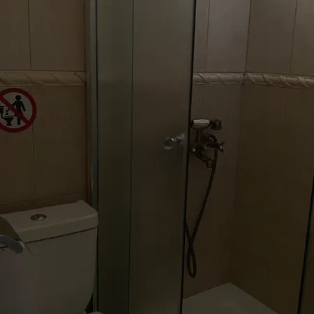 Mihalis * Nikiti (Sithonia)