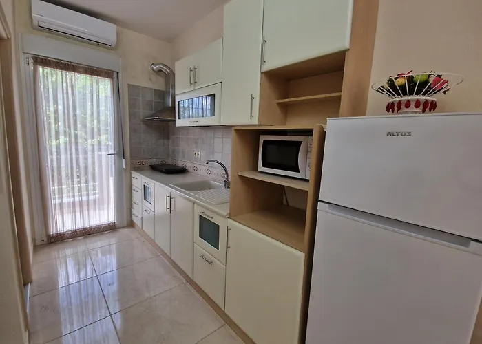 Mihalis Apartman Nikíti
