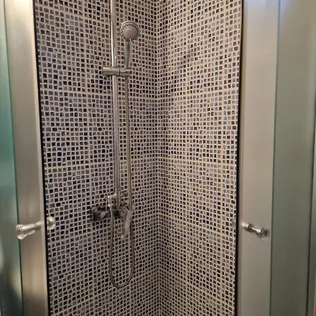 Mihalis Apartament *