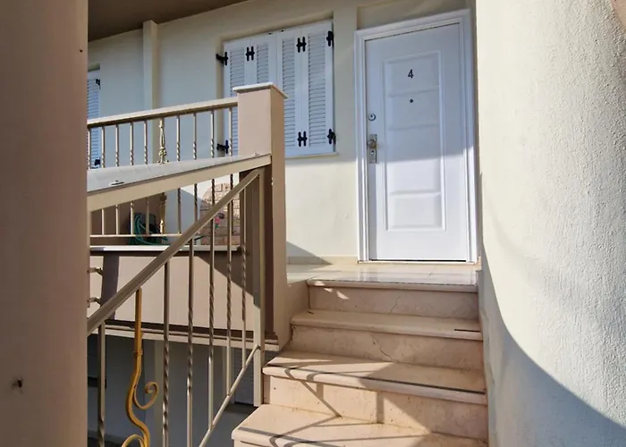 Mihalis Nikiti (Sithonia)