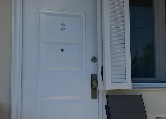 Mihalis Daire Nikiti (Sithonia)