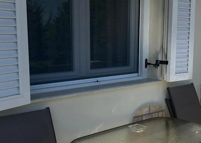 Mihalis * Nikiti (Sithonia)