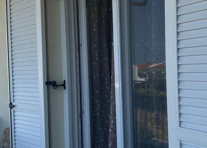 Mihalis Nikiti (Sithonia)